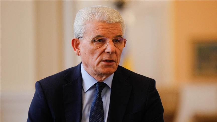 Šefik Džaferović govori o političkoj situaciji i radu institucija u BiH na TV Hayat