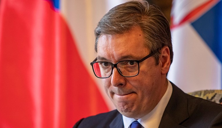 NEVJEROVATNO JE ZA ŠTA OPTUŽUJU VUČIĆA: Pod lažnim imenom 'Aleks Vuči' pokušao prisustvovati Trampovoj večeri