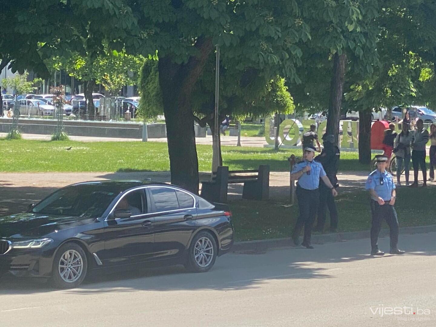 Dodik održao sastanak u Doboju: Pojačane mjere sigurnosti, slab odziv političara