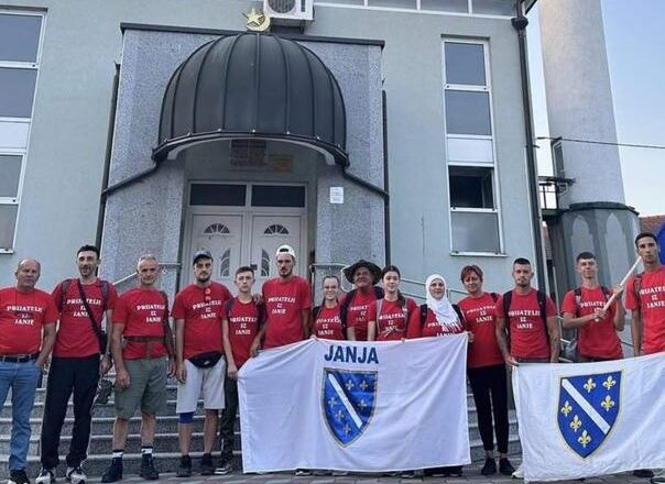 Grupa od 14 džematlija iz Janje krenula na Marš mira prema Nezuku