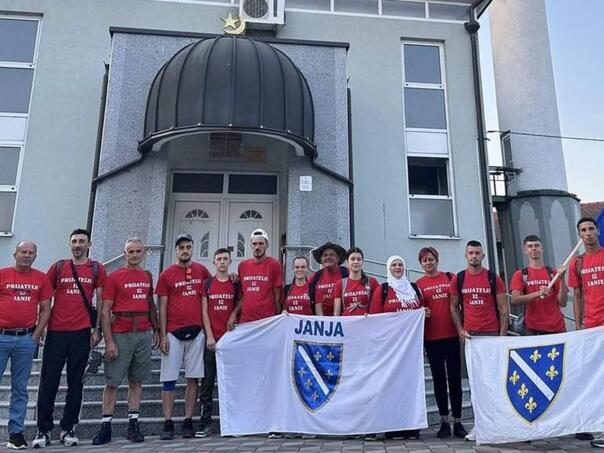 Grupa od 14 džematlija iz Janje krenula na Marš mira prema Nezuku