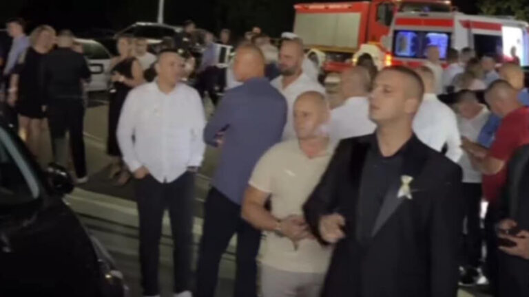 Svadba prekinuta zbog dojave o bombi: Evakuacija 500 gostiju u salonu "Prestiž" u Zvorniku