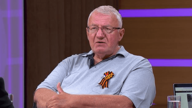 Vojislav Šešelj iznosi kontroverznu tvrdnju o Srebrenici: “Izetbegović je pristao na žrtvovanje 5000 Bošnjaka radi NATO intervencije”