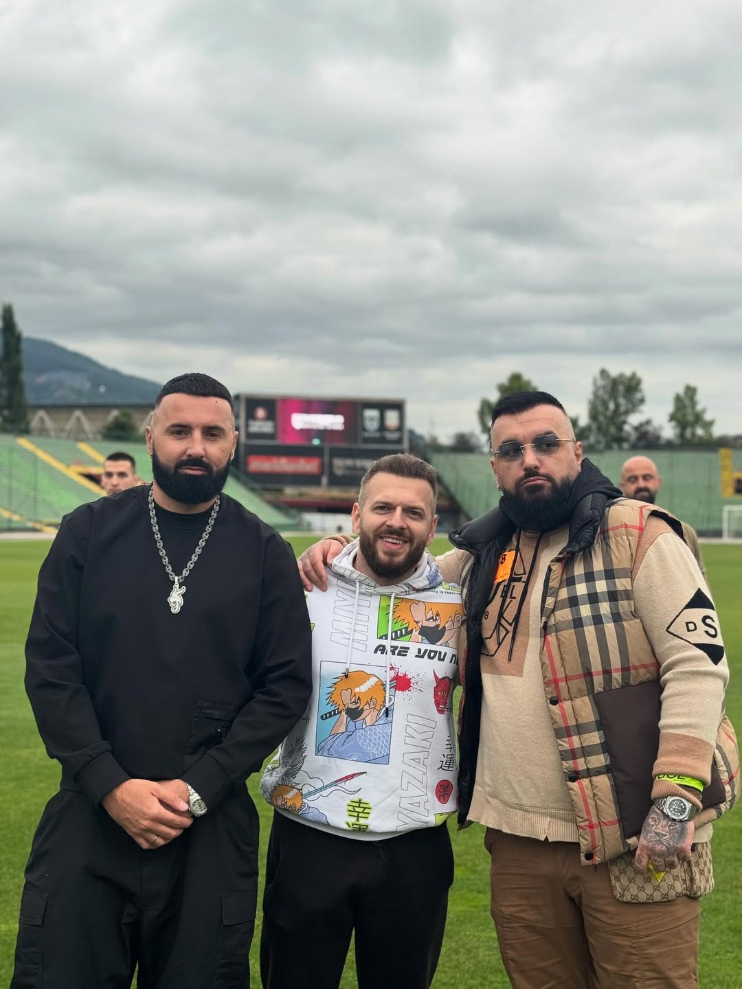 Bosanskog Youtubera razapinju zbog Speeda: Seljačino, Sta dodje 11. jula?