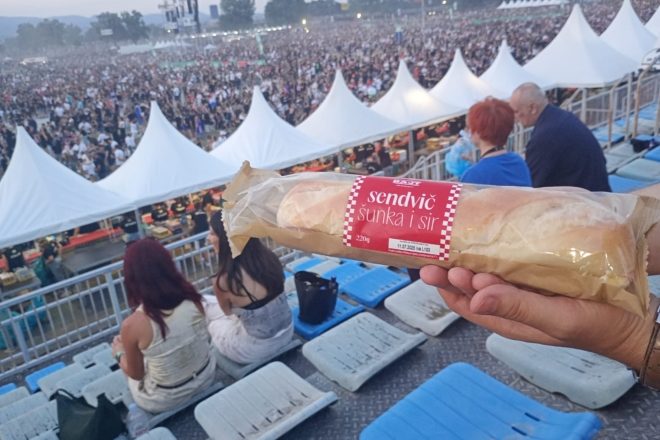 Žabac objasnio priču o sendvičima za 0,29 €: ‘Bolje da se pojedu nego da se bace’