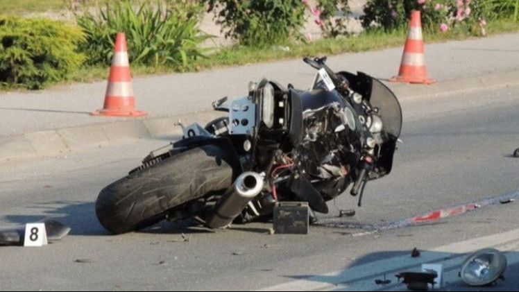 Tragedija u Tešnju: Poginuo 17-godišnji motociklista, njegov prijatelj se bori za život