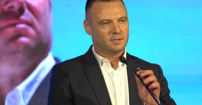 Poruka iz Banje Luke: “Bošnjaci, budite ponosni što nemate pjevače koji veličaju rat”