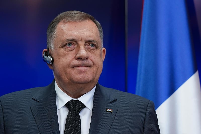 Šamar državi: Dodik je tri i po mjeseca bježao, a bh. pravosuđe ga je danas elegantno pomilovalo