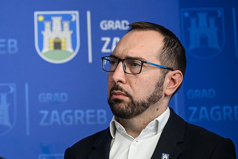 Stranka Možemo osudila isticanje ustaških simbola na Thompsonovom koncertu: "Država mora reagovati"
