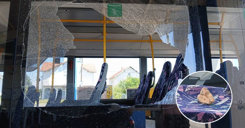 Kamenovan autobus sa srpskom djecom iz Brčkog u Srebreniku: Policija pokrenula istragu