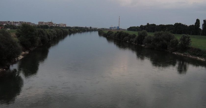 Haos pored Save tokom koncerta: Troje ljudi završilo u rijeci, spasioci intervenirali