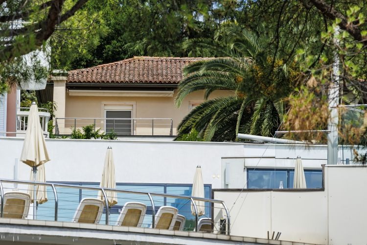 Prelijeva li se novac iz Republike Srpske u Sloveniju? Dodikov krug pod lupom zbog vile u Portorožu