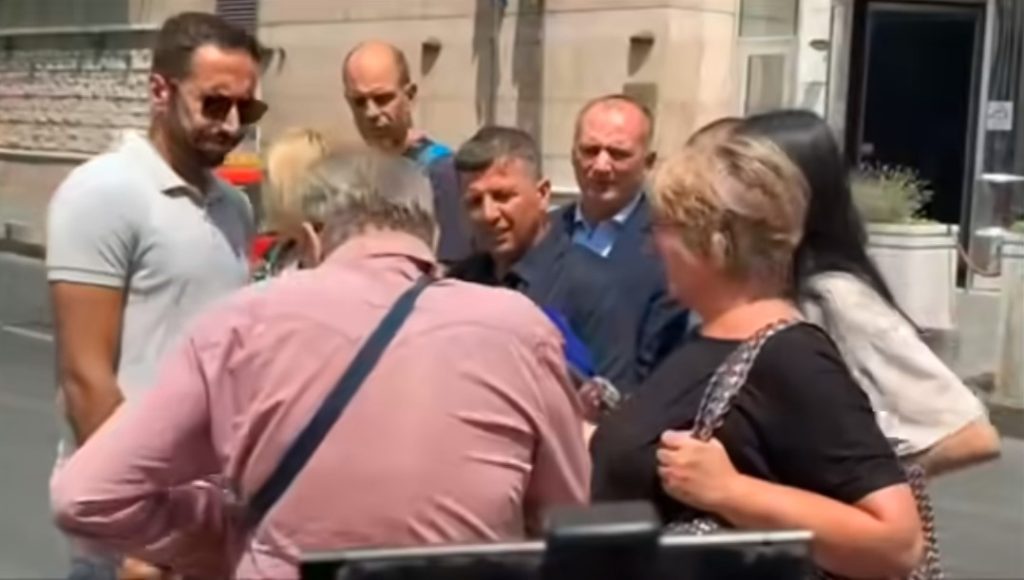 Incident tokom obraćanja Nebojše Vukanovića u Sarajevu: Građanin ga verbalno napao, nećeš biti ministar