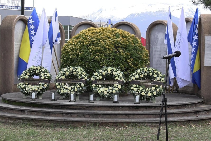 Jevrejska zajednica u Mostaru uznemirena: Ukradena izraelska zastava, napadi na groblje i domove članova