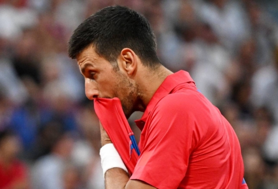 NOVAK ĐOKOVIĆ NA METI OPTUŽBI: Britanci ga prozvali za varanje, Srbija u šoku nakon poraza u polufinalu Wimbledona