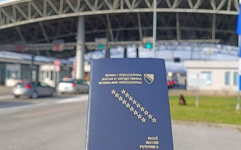 Bh. državljanin vraćen s granice zbog lažnog pečata u pasošu