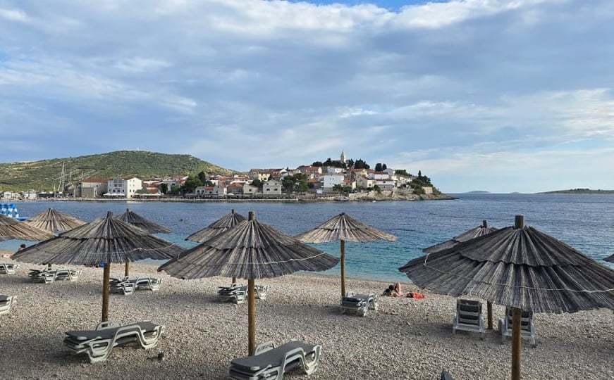 Prazne plaže u srcu sezone: Da li je turistička 2025. u Hrvatskoj podbacila?