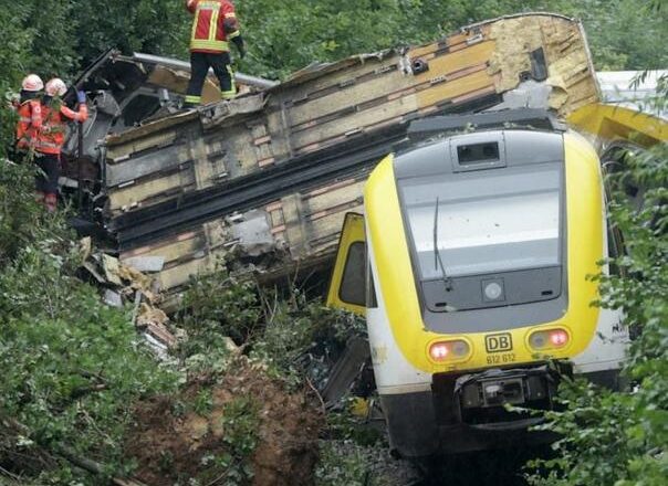 Teška željeznička nesreća u Njemačkoj: Ima poginulih, više od 30 povrijeđenih kod Riedlingena