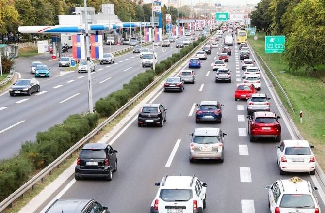 Srbi u panici: ‘Sljedeća 2 mjeseca bit će gadno, moramo biti spremni”