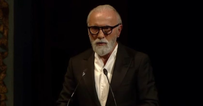 Dino Merlin u suzama: “Smijali smo se da ne bismo plakali”