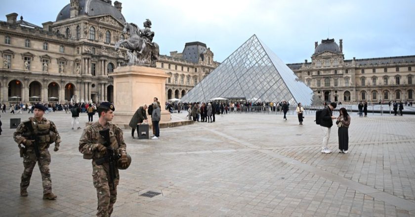 Ukraden nakit iz Luvra vrijedan 88 miliona dolara: Istraga otkriva nove detalje o spektakularnoj pljački