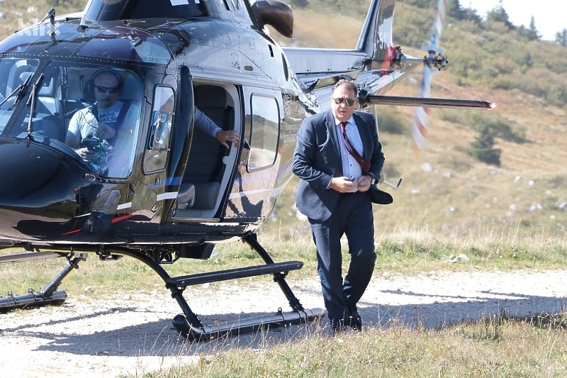 Gradonačelnik Bijeljine optužio Dodika: “Voza se helikopterom plaćenim javnim novcem”