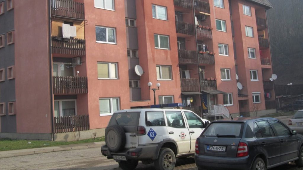 Muškarac pronađen mrtav u stanu u Gračanici