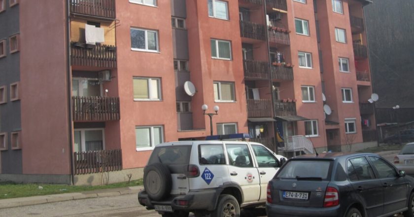 Muškarac pronađen mrtav u stanu u Gračanici