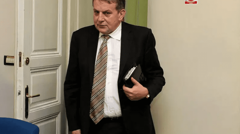 Dubravko Grgić želi finansirati prijevoz bošnjačkih učenika u Stocu: “Sramota je da jedno dijete ide u školu, a drugo ne”