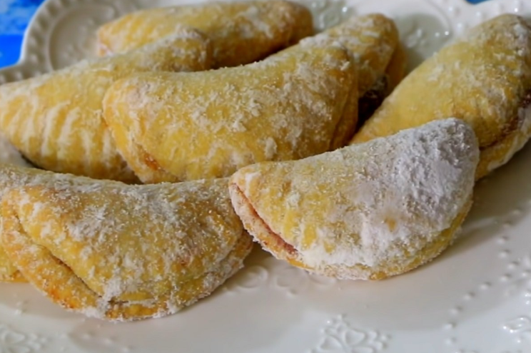 Posne šapice sa džemom: Mirisne, mekane i jednostavne a podsjećaju na bakine kolače!