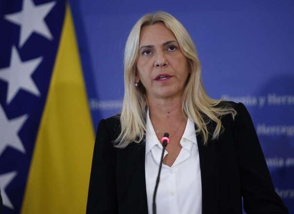 Cvijanović nakon ukidanja sankcija: “Po slijetanju u Pariz dočekale su me lijepe vijesti”