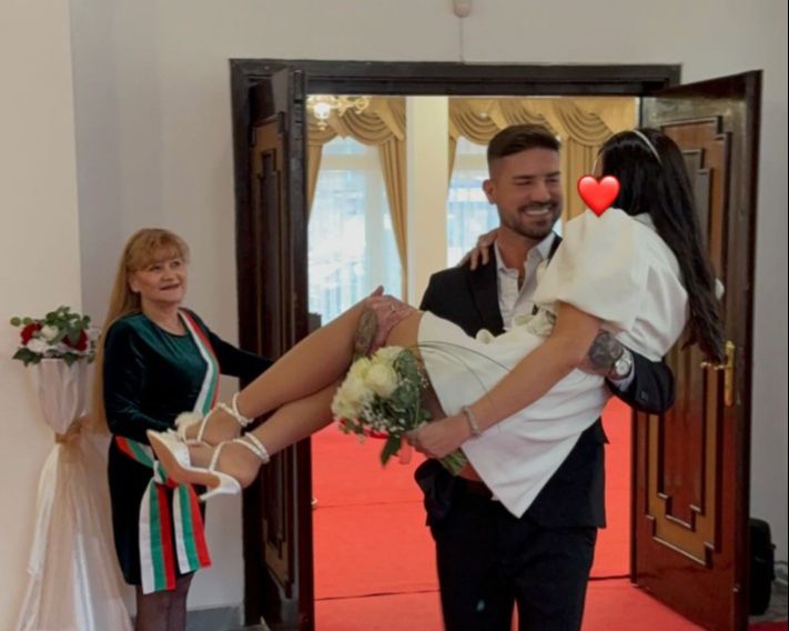 MC Stojan se oženio: Popularni pjevač izgovorio “DA” u intimnom okruženju