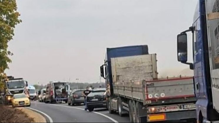 Prevrnuo se autobus koji je prevozio radnike, ima poginulih