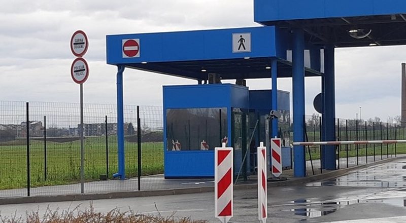 Na granici zaustavljeno vozilo Hitne pomoći: Umjesto pacijenta, krijumčarena roba