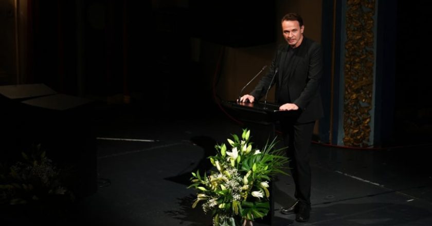 Enis Bešlagić odgvorio na uvrede: „Ne kitim se Halidovim imenom, govorio sam srcem“