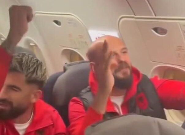 Srbi bijesni zbog pjesme kojom su Albanci slavili pobjedu nad Srbijom u avionu