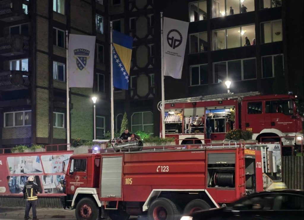 Stravična tragedija u Tuzli: Najmanje sedam mrtvih nakon požara u Domu penzionera