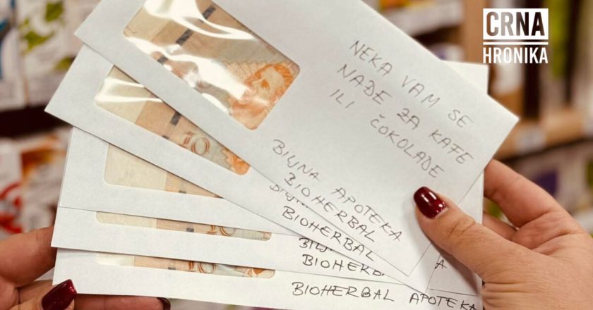 Sarajevska apoteka petkom daruje penzionere: Koverte s novčanim poklonom izmamile osmijehe