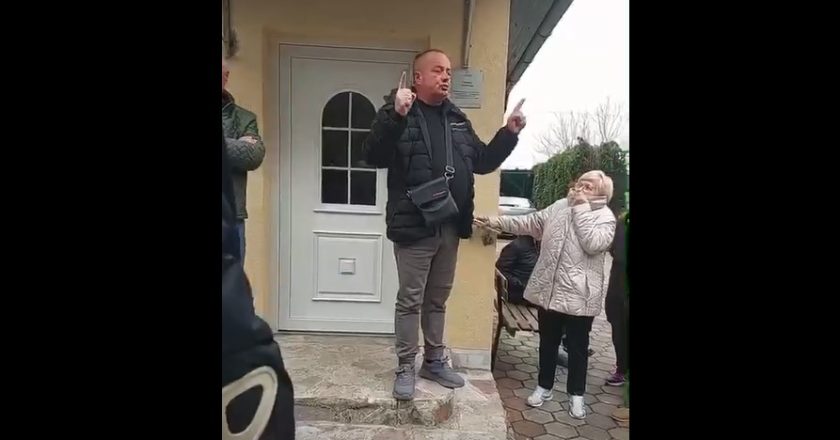 Ko od muslimana proda Srbinu kuću, da Bog da mu pomrla i djeca i unučad