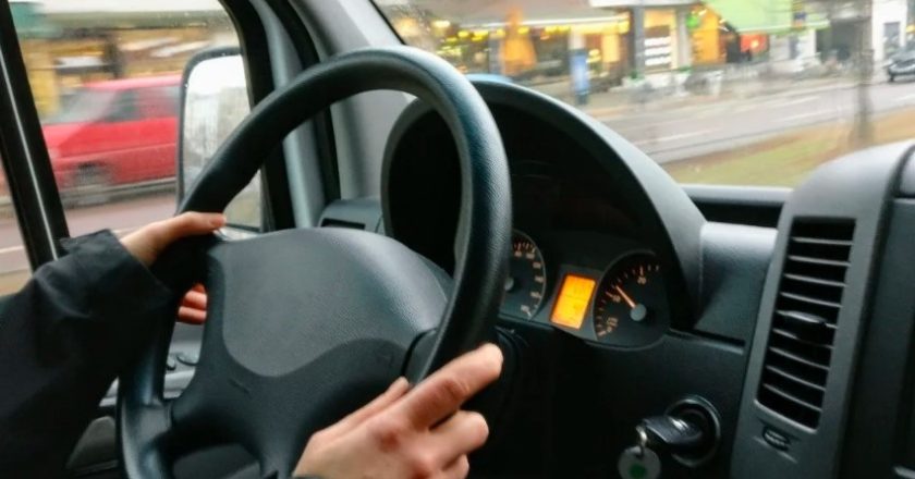 Vozači, ne ignorirajte upozorenja: Ove predmete sutra morate izvaditi iz automobila