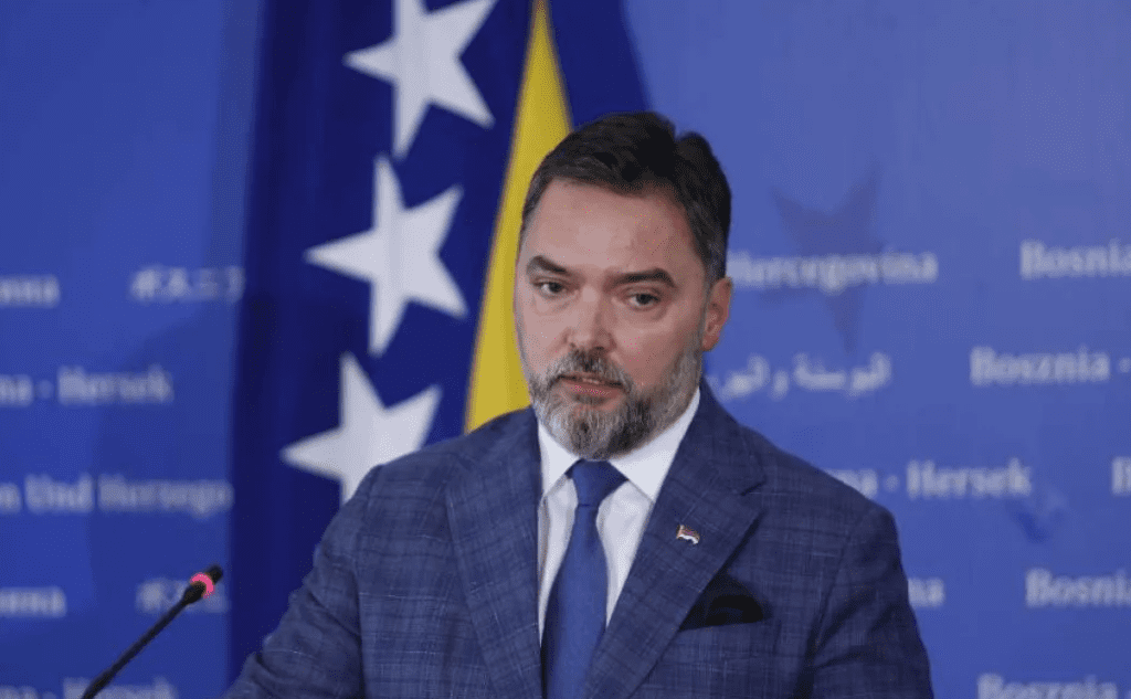 Košarac "pali vatru", zaprijetio je krajem BiH?! - "Svetinju ćemo braniti po svaku cijenu"