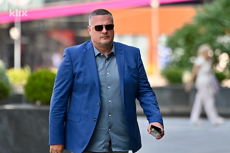 Vojinu Mijatoviću oduzet službeni telefon zbog sumnje u namještanje javnog poziva vrijednog 1,2 miliona KM