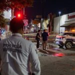 Gradonačelnik izrešetan pred ljudima u centru grada