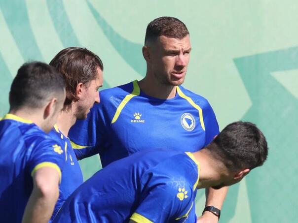 Edin Džeko javno poručio Savezu: “Zahtijevam da se BH Fanaticosima omoguće ulaznice!”