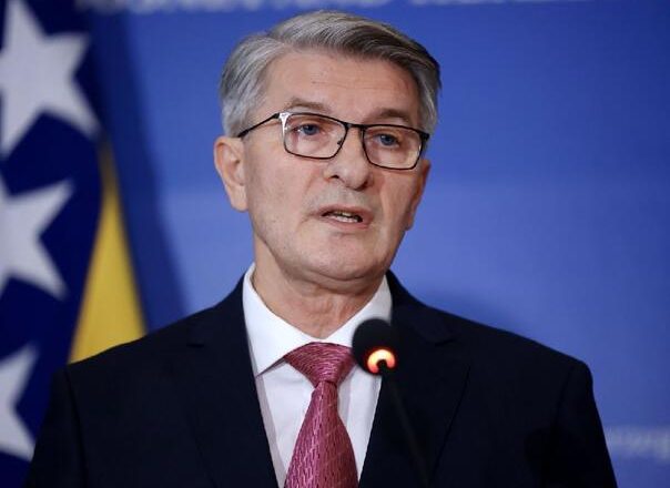 Mehmedović o skandalu u Budimpešti: Podržao bojkot mađarskih proizvoda i prozvao institucije BiH zbog pasivnosti