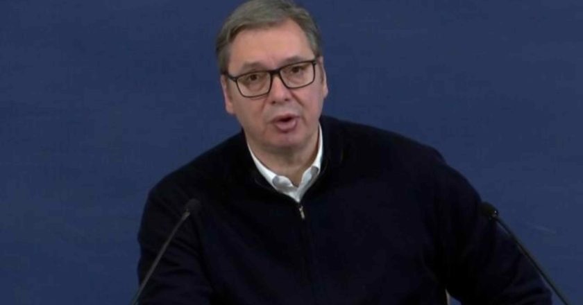 Vučić u vanrednom obraćanju: “Američke sankcije prijete da zaustave život u Srbiji”