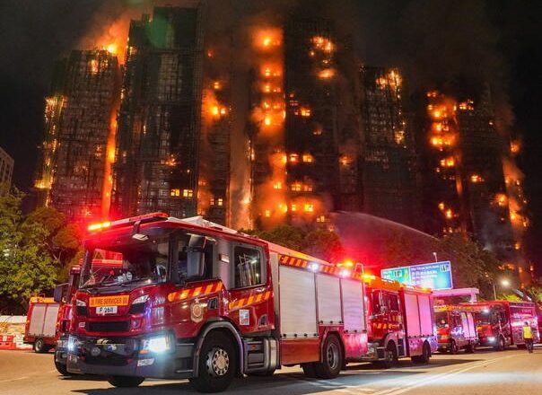 Tragedija: Najmanje 13 mrtvih i 16 povrijeđenih u ogromnom požaru koji je progutao stambeni kvart