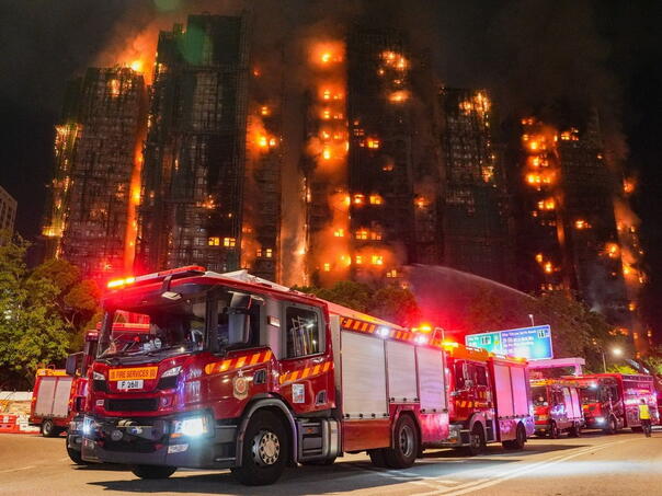 Tragedija: Najmanje 13 mrtvih i 16 povrijeđenih u ogromnom požaru koji je progutao stambeni kvart