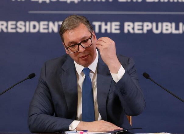 Vučić negira optužbe da je učestvovao u snajperskom “Sarajevo safariju”