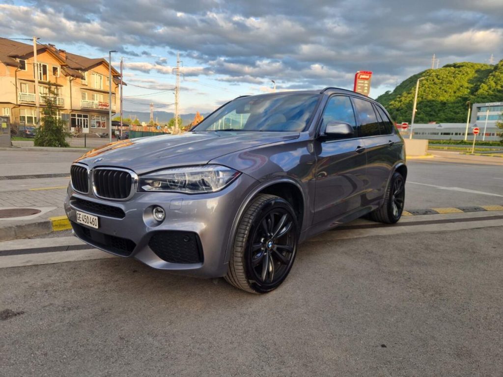 Vlasnik nudi 10.000 KM za informaciju o ukradenom BMW-u X5: Lopovi ga uzeli tokom probne vožnje na Ilidži